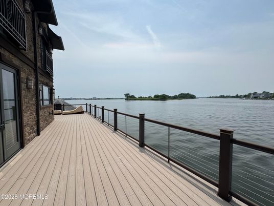 Exterior, Water