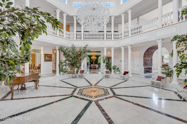 Chandelier, Interior, Marble