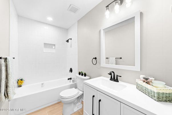 Bathroom, Interior, Recessed Lighting, Wood Texture Flooring