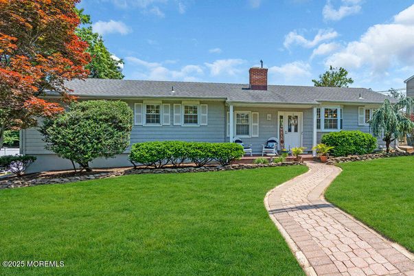 Backyard, Exterior, Facade, Ranch