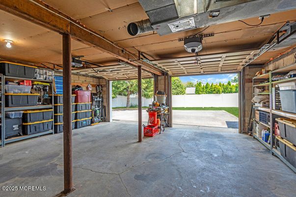 Garage, Interior