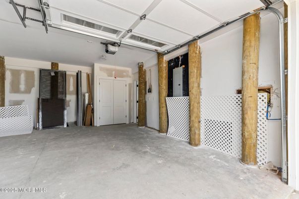 Garage, Interior