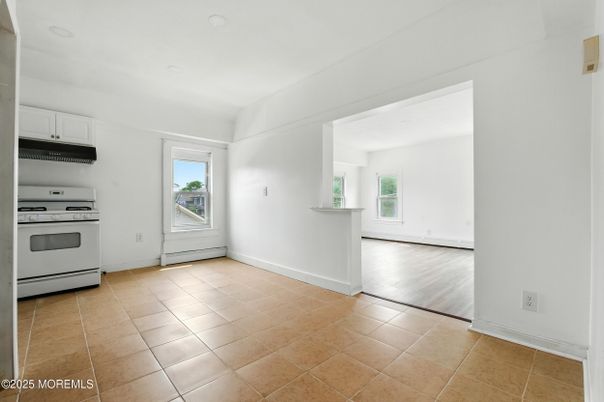 Empty room, Interior, Kitchen