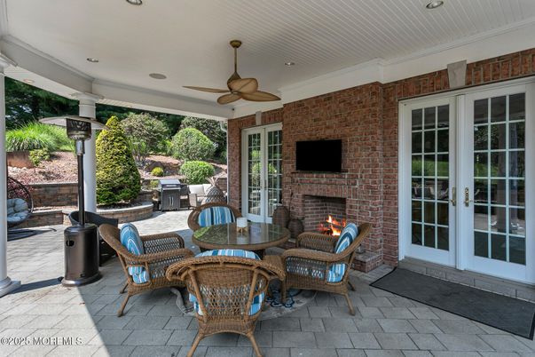 Exterior, Fireplace