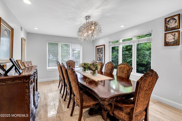 Chandelier, Dining room, Interior, Recessed Lighting, Wood Texture Flooring