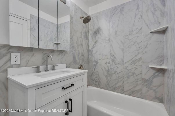 Bathroom, Interior, Marble Walls
