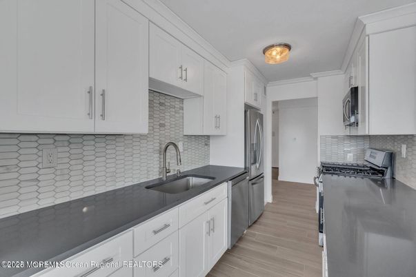 Interior, Kitchen, Stainless Steel Appliances, Wood Texture Flooring