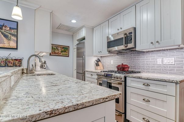 Interior, Kitchen, Pendant Lights, Recessed Lighting, Stainless Steel Appliances