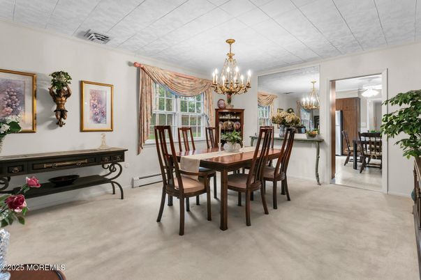 Chandelier, Dining room, Interior