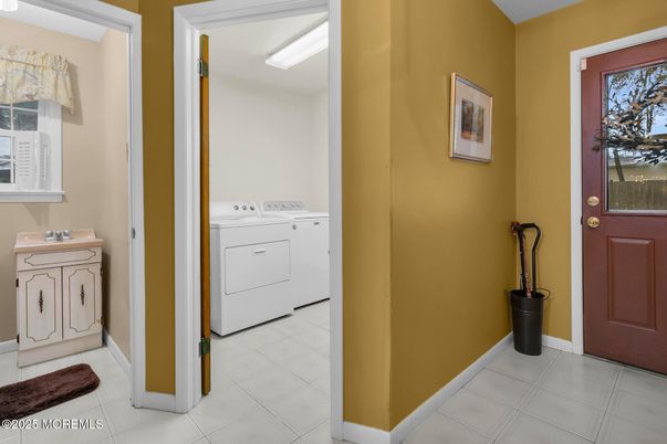 Interior, Washer