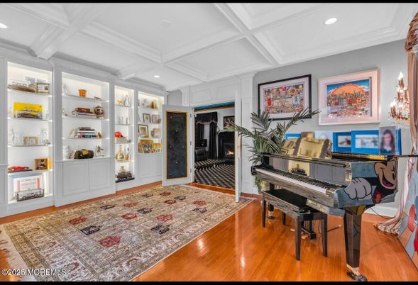 Fireplace, Interior, Piano, Recessed Lighting, Wood Texture Flooring