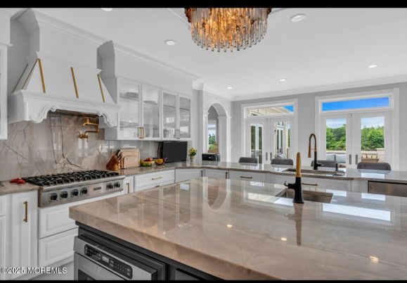 Chandelier, Interior, Kitchen, Recessed Lighting, Stainless Steel Appliances