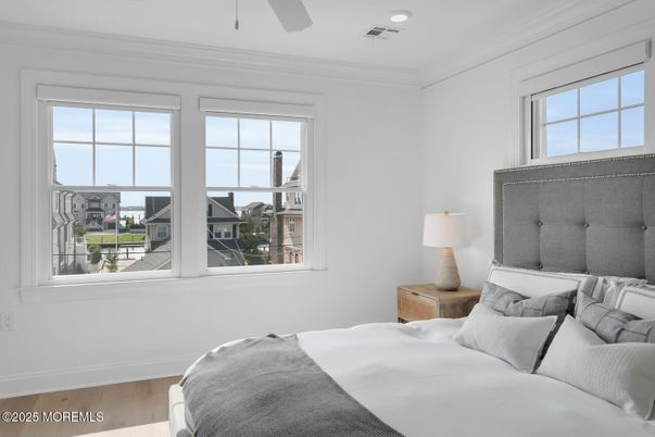 Bedroom, Interior, Recessed Lighting, Water, Wood Texture Flooring