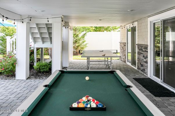 Billiard Table, Exterior, Game Room