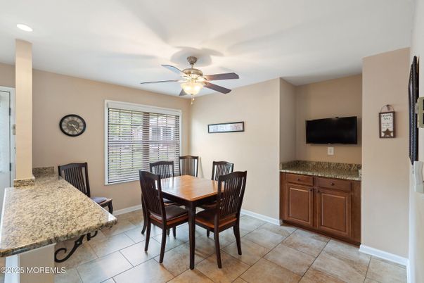 Dining room, Interior, Recessed Lighting