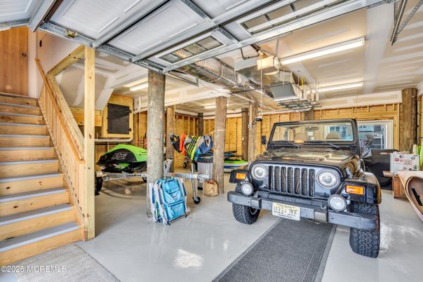 Garage, Interior