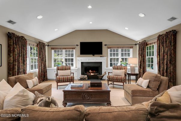 Fireplace, Interior, Living room, Recessed Lighting