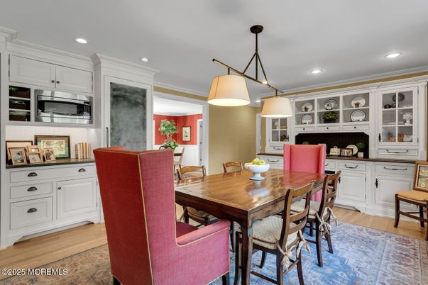Dining room, Interior, Kitchen, Pendant Lights, Recessed Lighting, Wood Texture Flooring