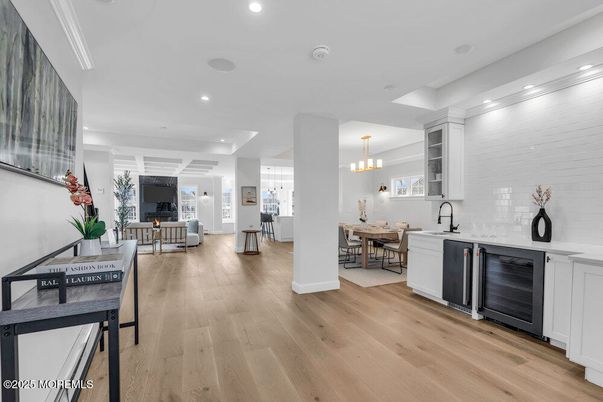 Chandelier, Dining room, Interior, Kitchen, Living room, Recessed Lighting, Wood Texture Flooring