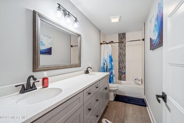 Bathroom, Dual Sink Vanities, Interior, Wood Texture Flooring