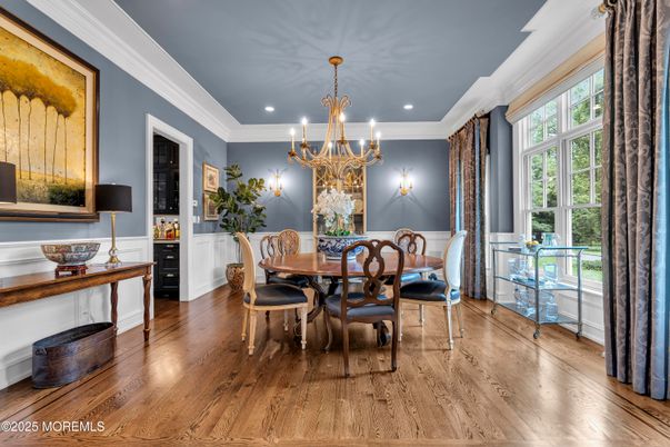 Chandelier, Dining room, Interior, Recessed Lighting, Wood Texture Flooring