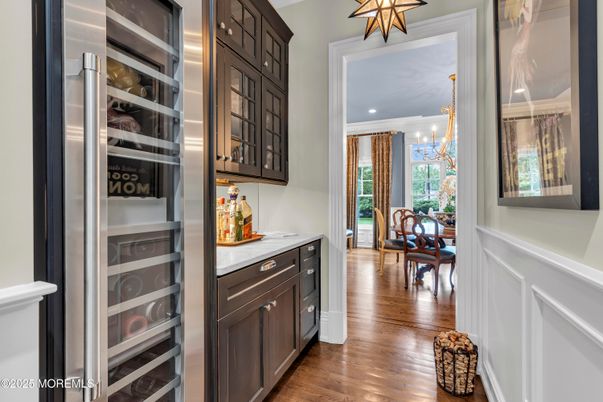Chandelier, Dining room, Interior, Recessed Lighting, Wood Texture Flooring