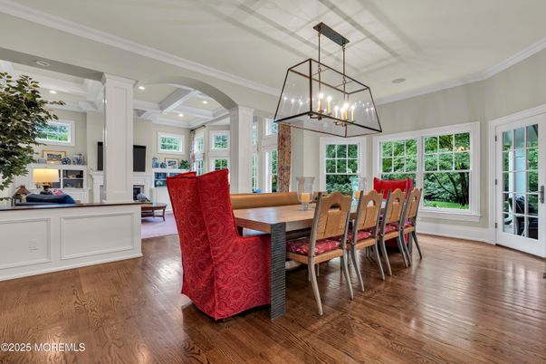 Dining room, Interior, Living room, Pendant Lights, Recessed Lighting, Wood Texture Flooring