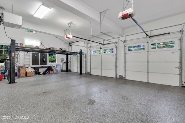 Garage, Interior