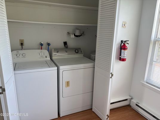 Interior, Utility Closets, Washer, Wood Texture Flooring