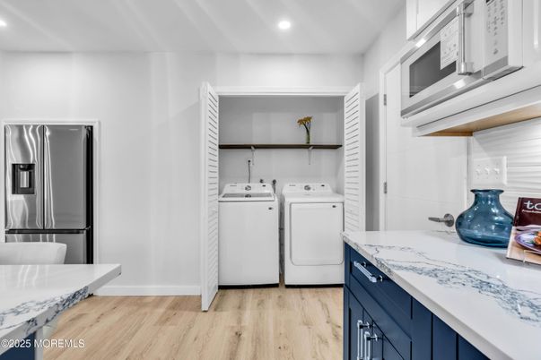 Interior, Recessed Lighting, Utility Closets, Washer, Wood Texture Flooring