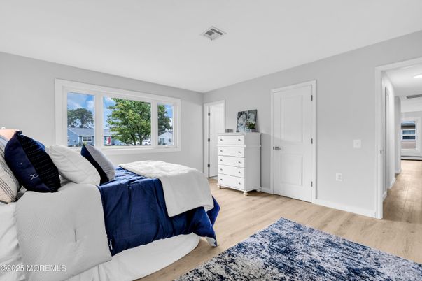 Bedroom, Interior, Recessed Lighting, Water, Wood Texture Flooring