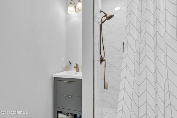 Bathroom, Interior, Marble Walls