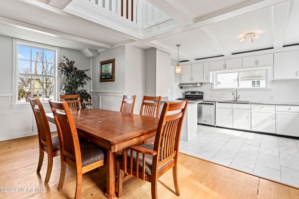 Dining room, Interior, Kitchen, Pendant Lights, Stainless Steel Appliances, Wood Texture Flooring