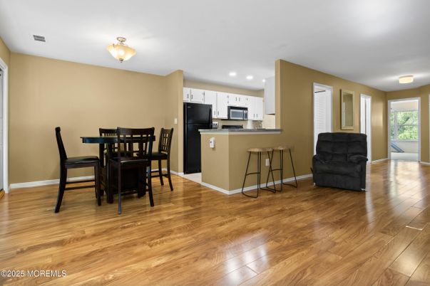 Dining room, Interior, Kitchen, Recessed Lighting, Wood Texture Flooring