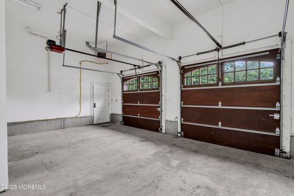 Garage, Interior