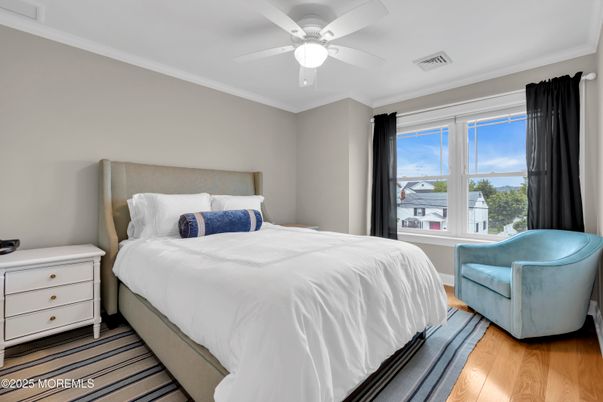 Bedroom, Interior, Water, Wood Texture Flooring