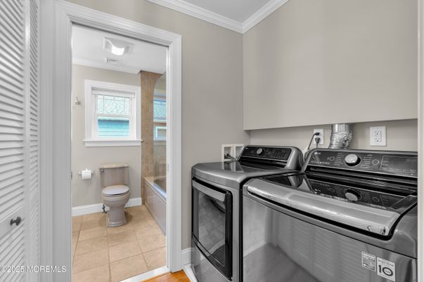 Interior, Washer