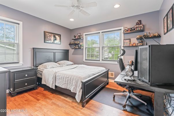 Bedroom, Home Office, Interior, Recessed Lighting, Wood Texture Flooring