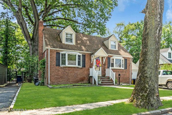 Exterior, Facade, Brick Facade, Cape Cod