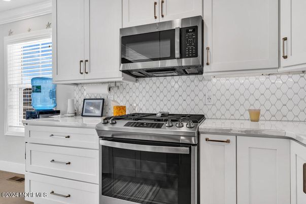 Interior, Kitchen, Stainless Steel Appliances