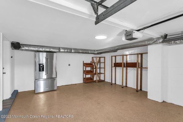 Garage, Interior