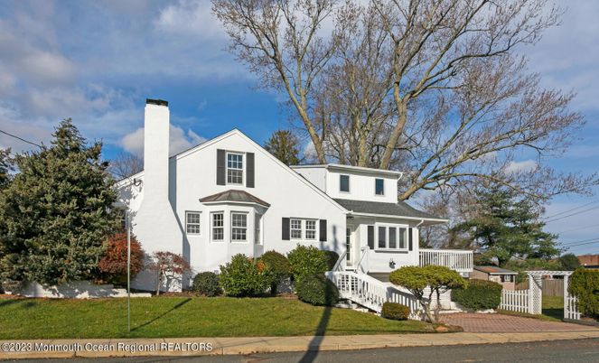 Exterior, Facade, Farmhouse