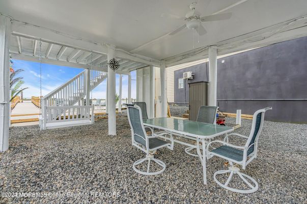 Exterior, Sun Room