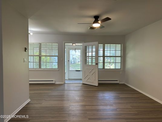 Empty room, Interior, Wood Texture Flooring