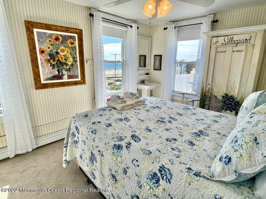 Bedroom, Interior, Water