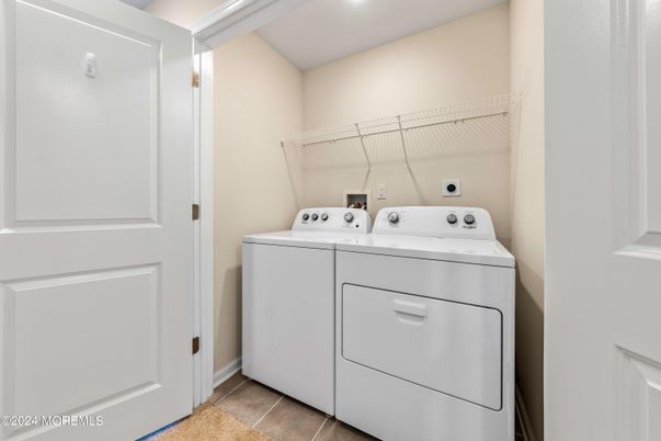Interior, Recessed Lighting, Utility Closets, Washer