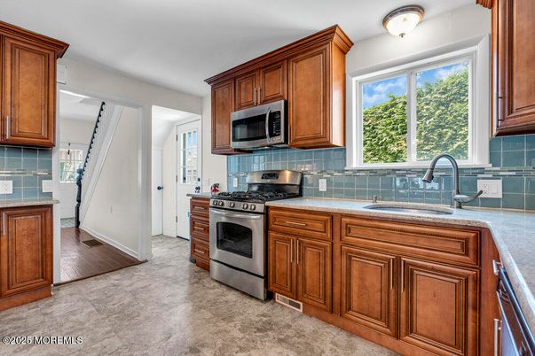 Interior, Kitchen, Stainless Steel Appliances