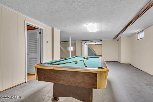 Billiard Table, Game Room, Interior