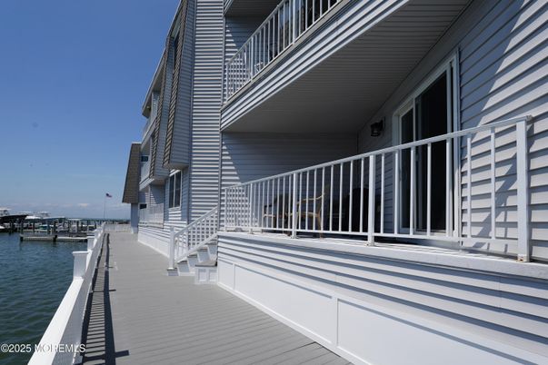 Exterior, Water