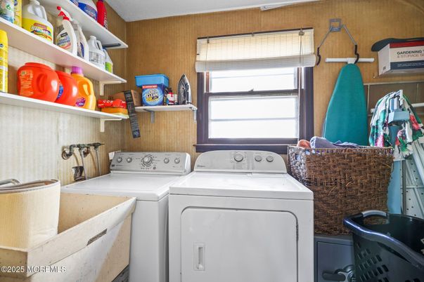 Interior, Washer